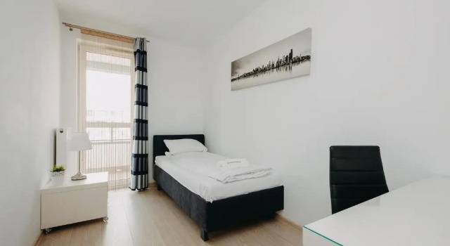 ShortStayPoland Krakowska - B65, Prenota Appartamento Włochy 