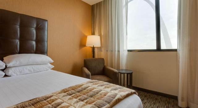 Номер Superior Drury Plaza St. Louis at the Arch