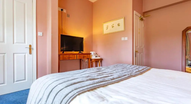 Номер Economy Woodland Manor Hotel