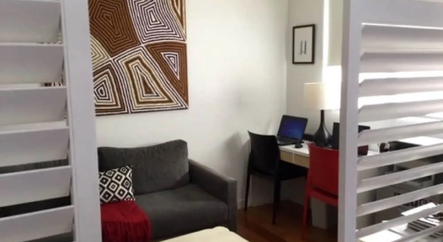 Essendon Sub-Penthouse on Napier, Book Apartment Melbourne 
