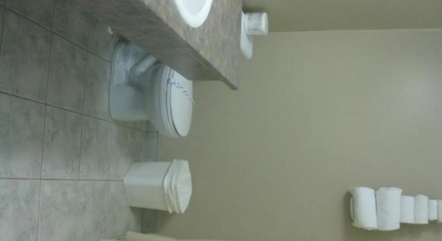 Четырёхместный номер Standard Hilltop Motel & Restaurant