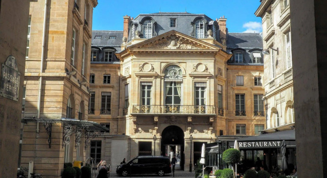Paris Stay Apartment - Louvre Elegant Suite