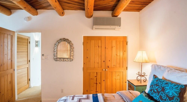 Serenidad - Delightful Vacation Home, Walk to The Plaza and Canyon Rd, Varaa Lomakoti Santa Fe New Mexico