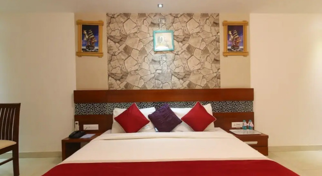 Люкс с балконом Icon Suites by Bhagini