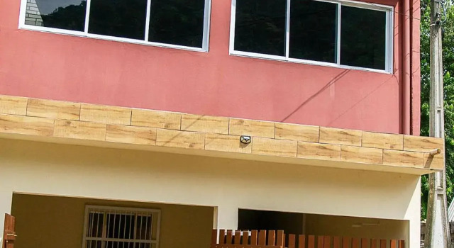 Incrivel casa com churrasqueira em Maranduba SP