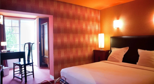 Семейный люкс с 2 комнатами с балконом Logis hôtel Restaurant Le Faisan Dore