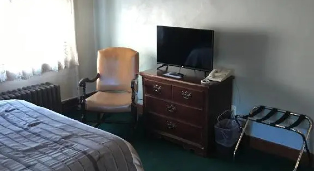Двухместный люкс с 2 комнатами Historic Franklin Hotel