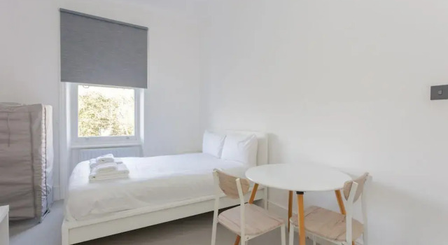 Newly Renovated 3 Bedroom Apartment in North West London
