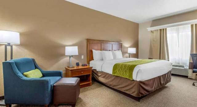 Номер Standard Comfort Inn & Suites Davenport - Quad Cities