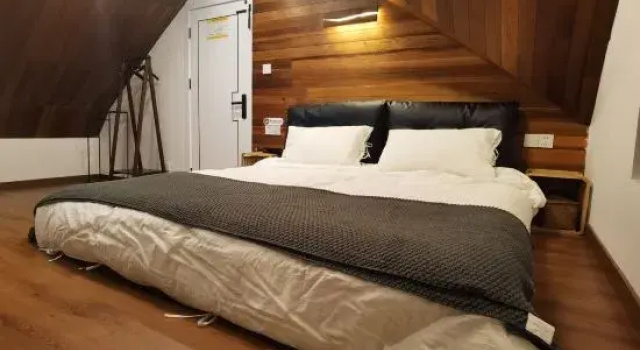 Люкс Shanghai Youjian Courtyard Homestay