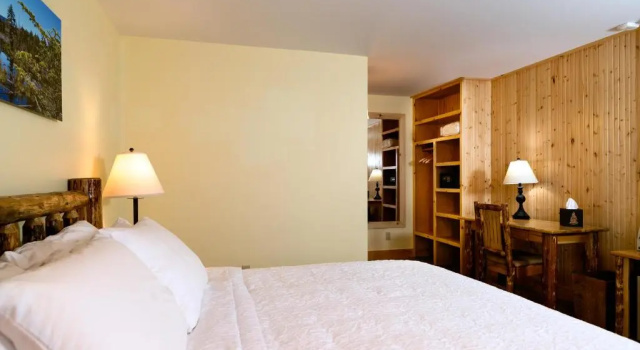 Номер Standard Adirondack Spruce Lodge