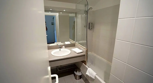 Четырёхместный номер Standard Logis Hôtel Relais de Vincey