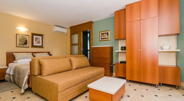 Studio Antica, Apartment With a Private Swimming Pool, Buchen Sie Ferienwohnung Močići Küste Cavtat