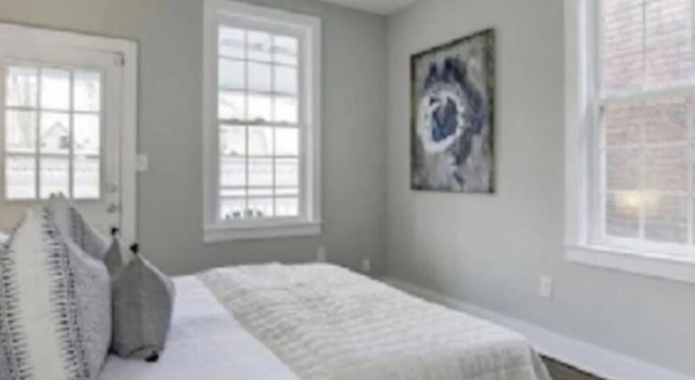 Elegant Washington DC 3 Bedroom Victorian Row House 6 Guests, Забронировать Отель Northeast Вашингтон, рядом с Говардский университет