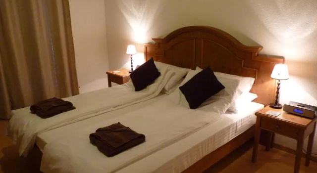 Chalet Des Alpes, Boek Chalet Villa's in Lens, Villa