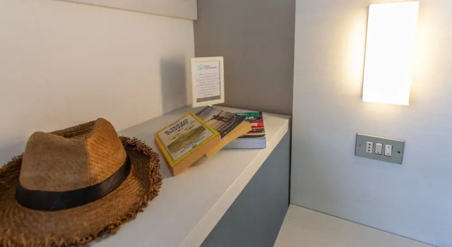 Четырёхместный номер Standard с балконом Hotel Michelangelo