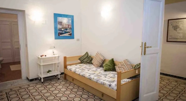 Трёхместный семейный номер Standard с 2 комнатами с балконом Bed and Breakfast La Torretta