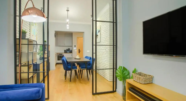 Premium Apartments Lovely 2BD Near the Parliament, Забронировать Апартаменты/квартира Апартаменты Софии, рядом с Королевский дворец, Апартаменты/квартира