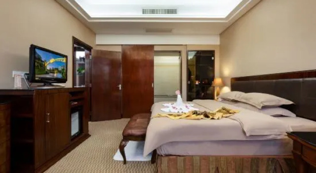 Люкс Executive Cloud Nine Resort Hotel