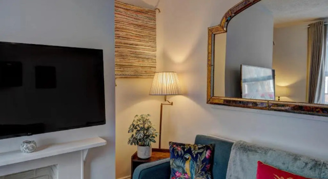 *New* Chester Canal Side 2 Bed Character Home