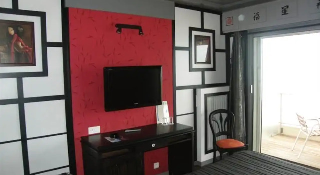Hotel Le Christina, Забронировать Отель Отели Ла-Боль с завтраком, рядом с La Baule-Escoublac Train Station, Завтраки