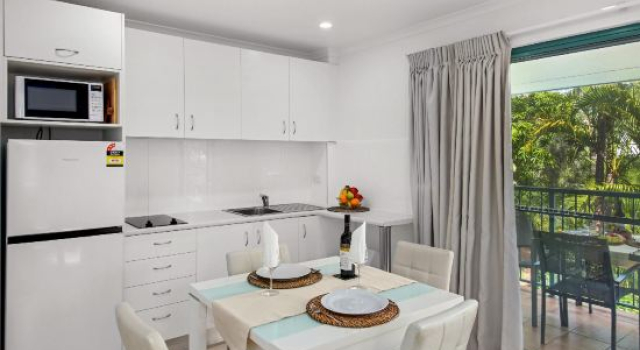 Апартаменты Superior Chez Noosa Holiday Apartments