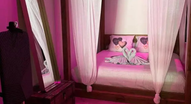 L'EXCELLENCE AVIGNON - Suite LUXE SAUNA, HAMMAM & JACCUZZI, Prenota Hotel Hotel a Alvernia con parcheggio, Parcheggio