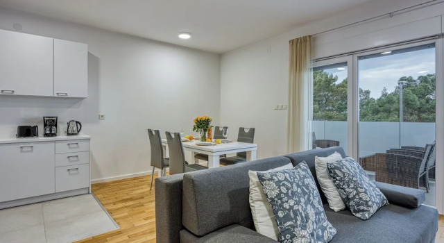 Cikat Bay Modern Apartment, Забронировать Апартаменты/квартира Апартаменты Мали-Лошиня, рядом с Пляж Чикат Дог, Апартаменты/квартира