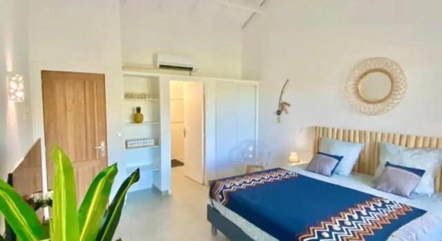 Beautiful suite S18, pool, sea view, next to paradise Pinel Island