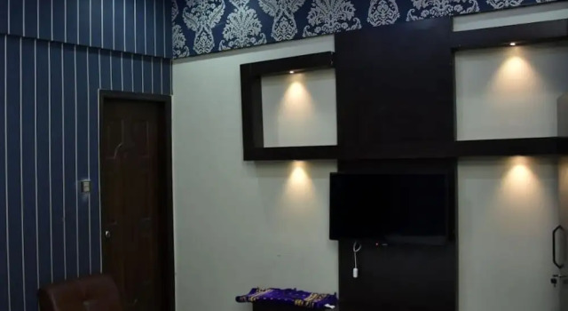 Diplomat Inn Hotel