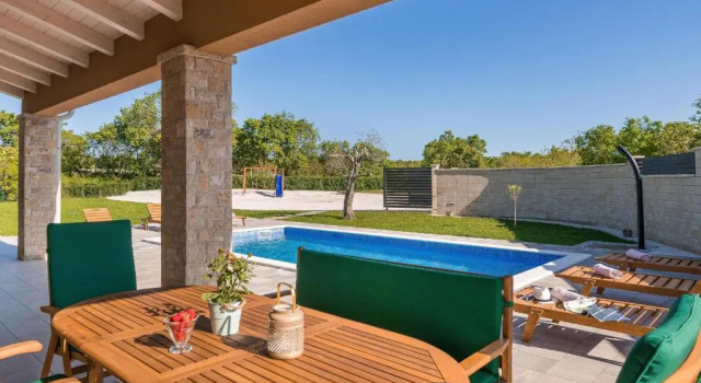 Вилла с 3 комнатами Villa Matea