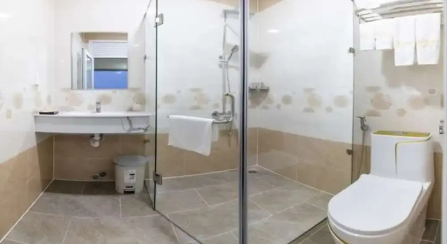 Двухместный номер Deluxe с балконом и с видом на город The Grandview Villa Dalat