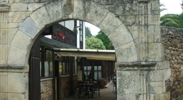 Meson El Pucheru, Rezerwuj Hotel Reocin Kantabria