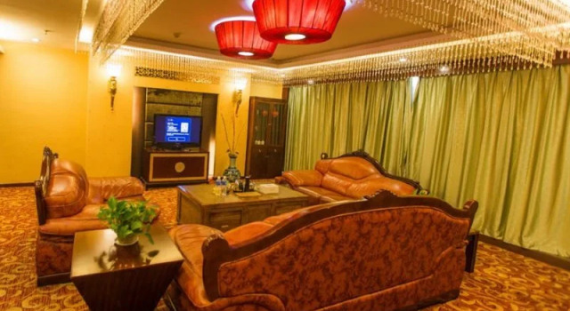 Deyuan Hotel (Shaoguan Nanhua Temple), Boek Hotel Hotels in Guangdong met parkeren, Parkeren