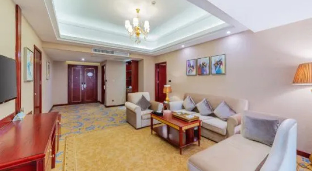 Люкс Executive Hotel De Royce