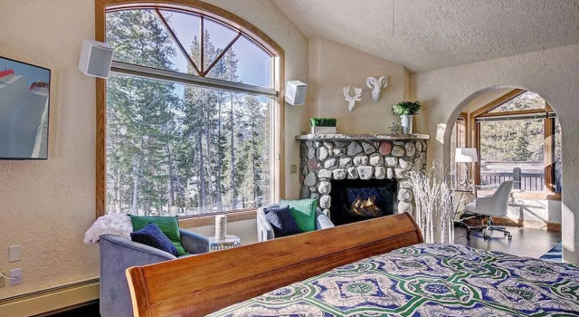 Evergreen Lodge, Rezerwuj Dom wakacyjny Hotele w Vail Ski z parkingiem, Parking