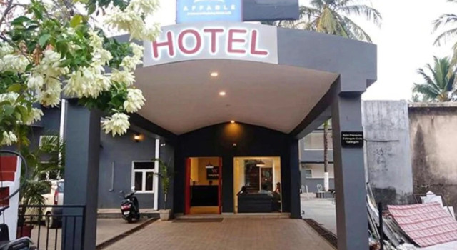 Affable Hotel, Забронировать Отель Калангут Северный Гоа, рядом с Пляж Калангут