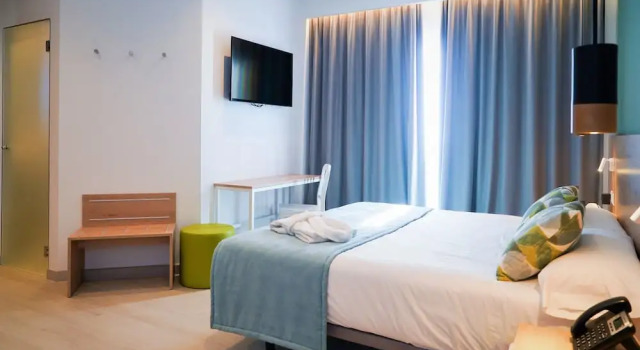 Двухместный номер Superior с балконом Hotel Seasun Aniram