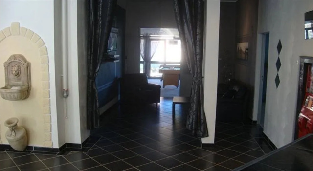 Rsidence De Svign, Prenota Hotel Hotel a Alvernia con parcheggio, Parcheggio
