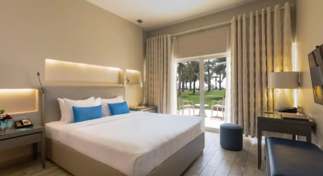 Номер Deluxe Sealine Beach, a Murwab Resort