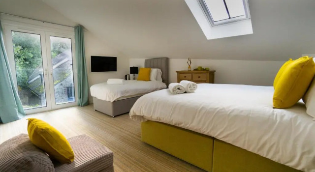 Largigi Rooms centre of Lyme Regis Close to the Beach and Town Centre, Забронировать Отель Лайм-Риджис Jurassic Coast
