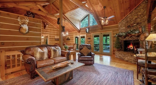 Drifting Feather-waterfront Cabin Nestled in a Secret Garden, Buchen Sie Hotel Dunn USA