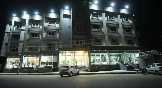 R Empire Dvanagere, Prenota Hotel Davanagere Karnataka