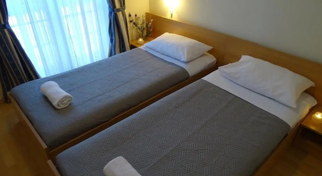Aparthotel Mare Nostrum, Varaa Huoneistohotelli Novigrad Kroatia