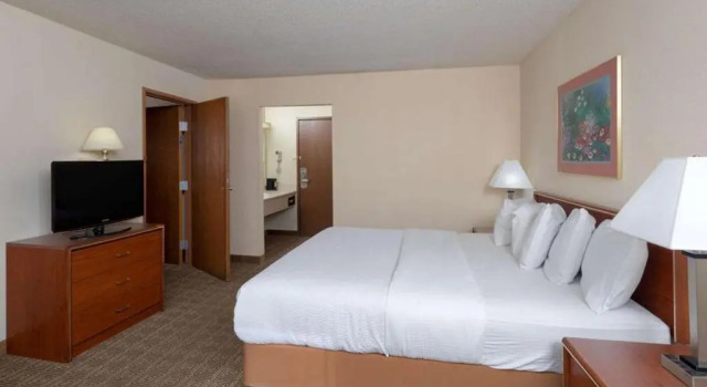 Номер Standard Norwood Inn & Suites By BlissPoint
