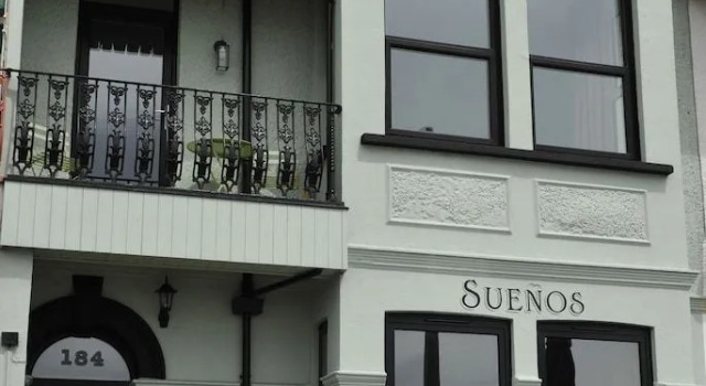 Suenos Guesthouse, Забронировать Гостевой дом Саутенд-он-Си Эссекс