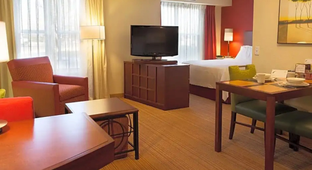 Двухместный люкс с 2 комнатами Residence Inn by Marriott Fort Collins