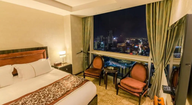 Люкс Presidential с красивым видом из окна The Blue Sky Hotel and Tower