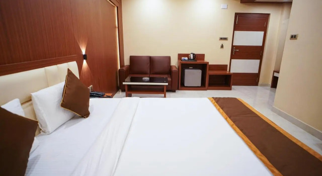 The Royal Sea A Unit of Adi Group of Hotel And Resort, Prenota Hotel New Digha West Bengal