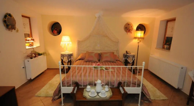 Студия Margit Suites Hotel